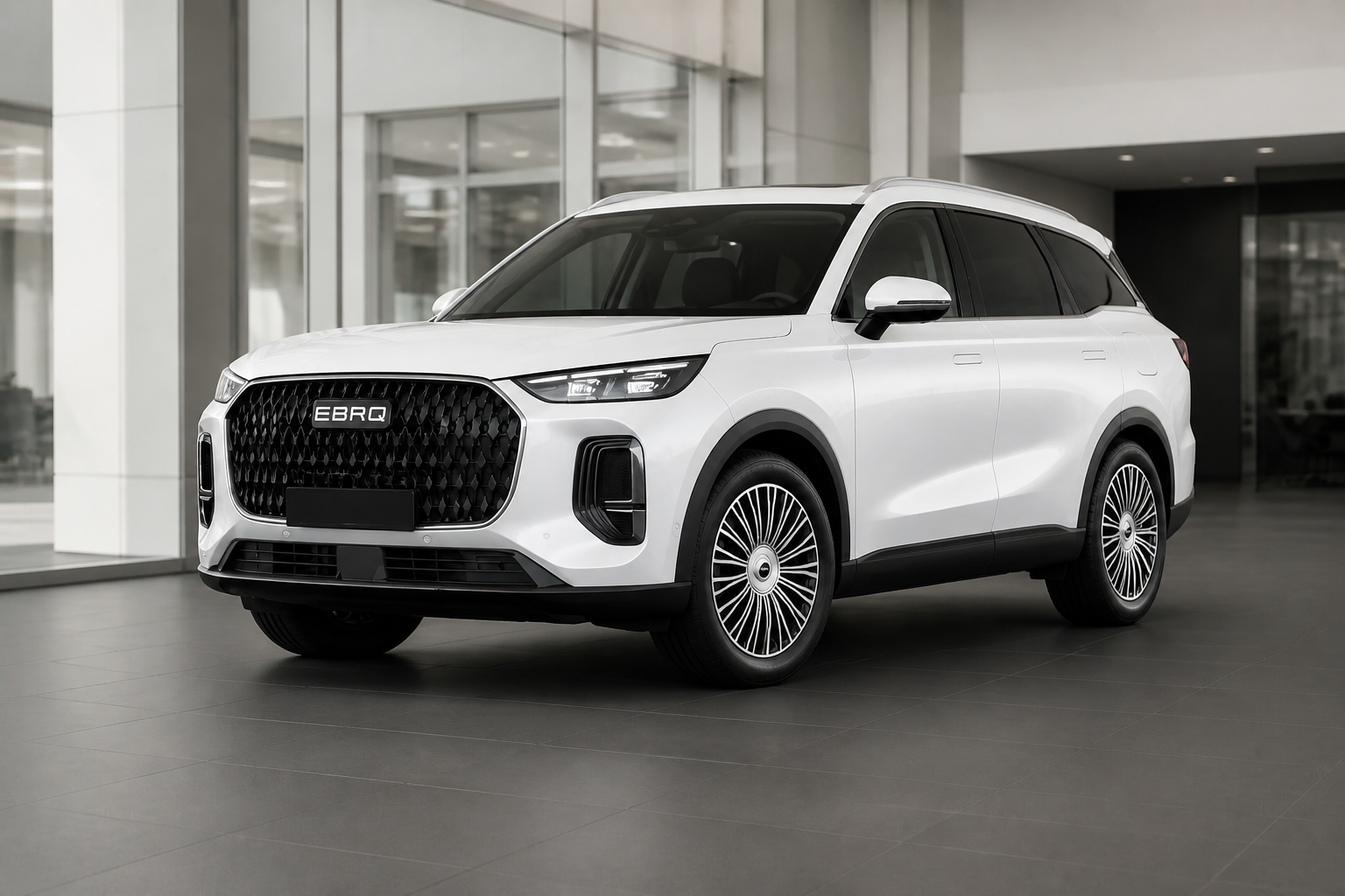 Ebro S900 blanco en la entrada de un concesionario moderno y luminoso